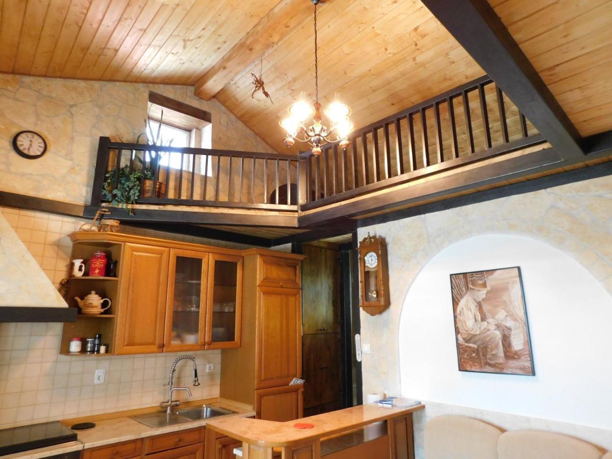 Villa Kamnita Hisa Stari Klesar Ilirska Bistrica Exterior foto