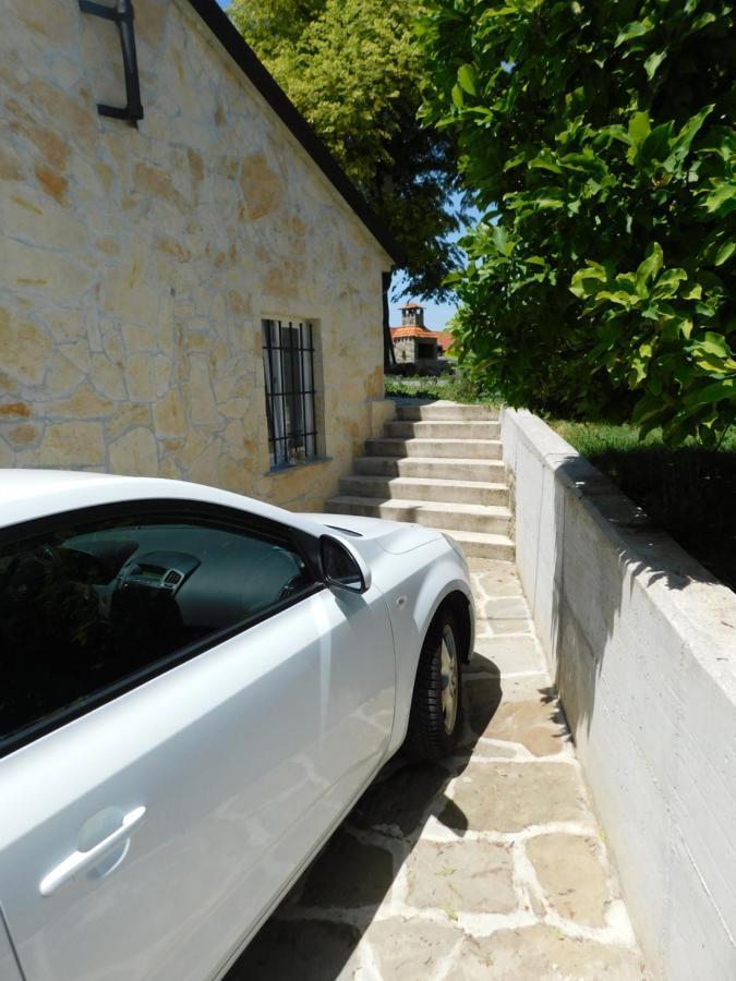 Villa Kamnita Hisa Stari Klesar Ilirska Bistrica Exterior foto